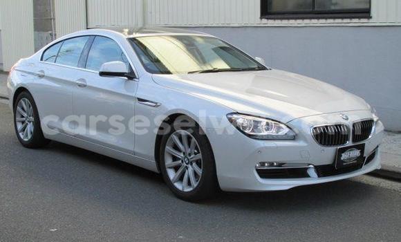 Acheter Occasion Voiture BMW 6er Blanc à Saint Louis, Grand Victoria Acheter Occasion Voiture BMW 6er Blanc à Saint Louis, Grand Victoria