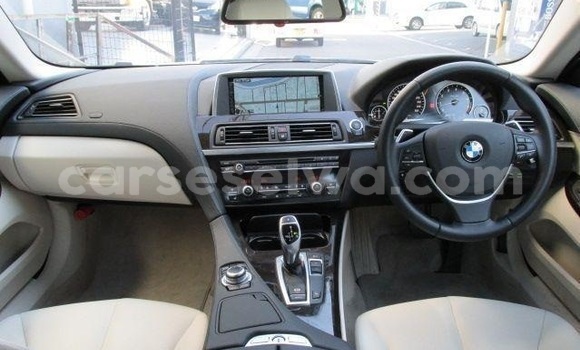 Acheter Occasion Voiture BMW 6er Blanc à Saint Louis, Grand Victoria Acheter Occasion Voiture BMW 6er Blanc à Saint Louis, Grand Victoria