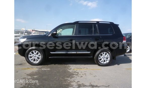 Buy Import Toyota Land Cruiser Black Car in Import - Dubai in East Mahé Buy Import Toyota Land Cruiser Black Car in Import - Dubai in East Mahé