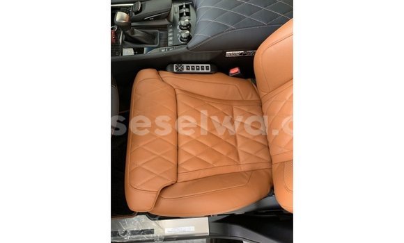 Acheter Import Voiture Lexus LX Noir à Import - Dubai, East Mahé Acheter Import Voiture Lexus LX Noir à Import - Dubai, East Mahé