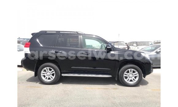 Buy Import Toyota Land Cruiser Black Car in Import - Dubai in East Mahé Buy Import Toyota Land Cruiser Black Car in Import - Dubai in East Mahé