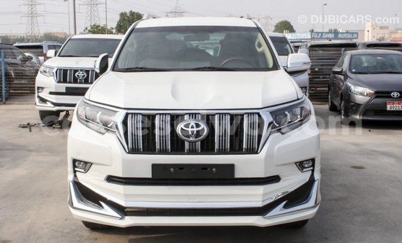 Acheter Import Voiture Toyota Prado Blanc à Import - Dubai, East Mahé Acheter Import Voiture Toyota Prado Blanc à Import - Dubai, East Mahé