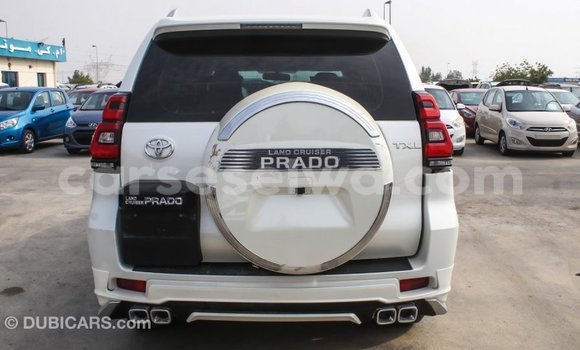 Acheter Import Voiture Toyota Prado Blanc à Import - Dubai, East Mahé Acheter Import Voiture Toyota Prado Blanc à Import - Dubai, East Mahé