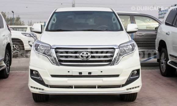 Acheter Import Voiture Toyota Prado Blanc à Import - Dubai, East Mahé Acheter Import Voiture Toyota Prado Blanc à Import - Dubai, East Mahé