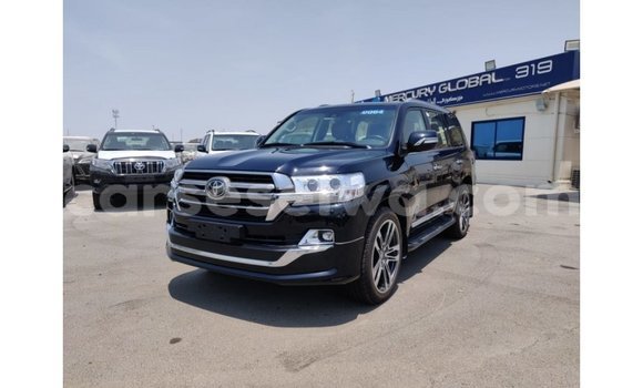 Acheter Import Voiture Toyota Land Cruiser Noir à Import - Dubai, East Mahé Acheter Import Voiture Toyota Land Cruiser Noir à Import - Dubai, East Mahé