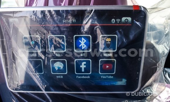 Acheter Import Voiture Toyota Land Cruiser Blanc à Import - Dubai, East Mahé Acheter Import Voiture Toyota Land Cruiser Blanc à Import - Dubai, East Mahé