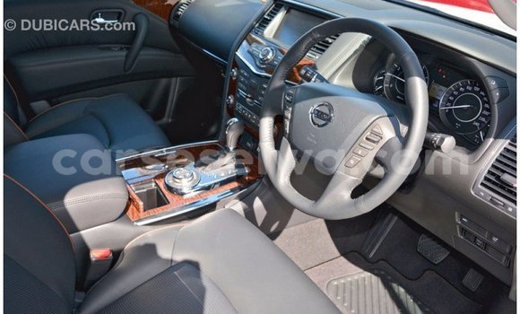 Acheter Import Voiture Nissan Patrol Blanc à Import - Dubai, East Mahé Acheter Import Voiture Nissan Patrol Blanc à Import - Dubai, East Mahé