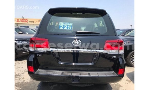 Buy Import Toyota Land Cruiser Black Car in Import - Dubai in East Mahé Buy Import Toyota Land Cruiser Black Car in Import - Dubai in East Mahé