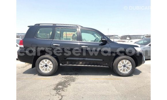 Buy Import Toyota Land Cruiser Black Car in Import - Dubai in East Mahé Buy Import Toyota Land Cruiser Black Car in Import - Dubai in East Mahé