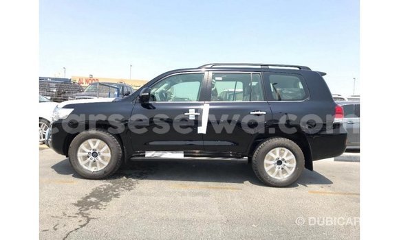Buy Import Toyota Land Cruiser Black Car in Import - Dubai in East Mahé Buy Import Toyota Land Cruiser Black Car in Import - Dubai in East Mahé