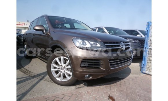 Acheter Import Voiture Volkswagen Touareg Marron à Import - Dubai, East Mahé