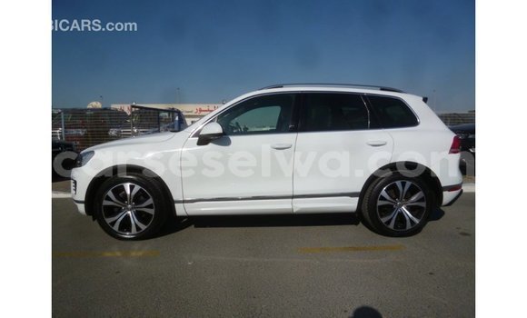 Buy Import Volkswagen Touareg White Car in Import - Dubai in East Mahé Buy Import Volkswagen Touareg White Car in Import - Dubai in East Mahé