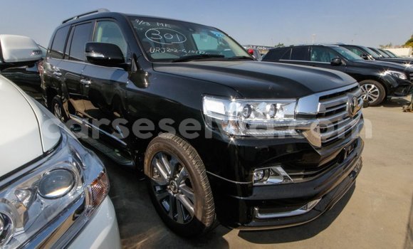 Buy Import Toyota Land Cruiser Black Car in Import - Dubai in East Mahé Buy Import Toyota Land Cruiser Black Car in Import - Dubai in East Mahé