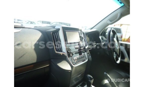 Buy Import Toyota Land Cruiser Black Car in Import - Dubai in East Mahé Buy Import Toyota Land Cruiser Black Car in Import - Dubai in East Mahé