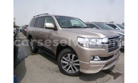Buy Import Toyota Land Cruiser Other Car in Import - Dubai in East Mahé Buy Import Toyota Land Cruiser Other Car in Import - Dubai in East Mahé