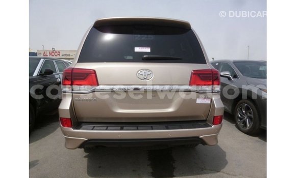 Buy Import Toyota Land Cruiser Other Car in Import - Dubai in East Mahé Buy Import Toyota Land Cruiser Other Car in Import - Dubai in East Mahé
