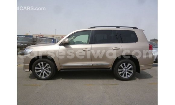 Buy Import Toyota Land Cruiser Other Car in Import - Dubai in East Mahé Buy Import Toyota Land Cruiser Other Car in Import - Dubai in East Mahé