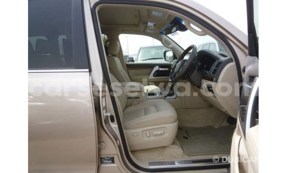Buy Import Toyota Land Cruiser Other Car in Import - Dubai in East Mahé Buy Import Toyota Land Cruiser Other Car in Import - Dubai in East Mahé