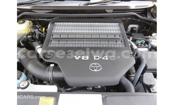 Buy Import Toyota Land Cruiser Other Car in Import - Dubai in East Mahé Buy Import Toyota Land Cruiser Other Car in Import - Dubai in East Mahé