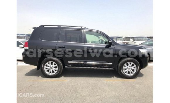 Acheter Import Voiture Toyota Land Cruiser Noir à Import - Dubai, East Mahé Acheter Import Voiture Toyota Land Cruiser Noir à Import - Dubai, East Mahé