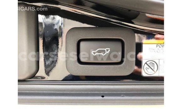 Acheter Import Voiture Toyota Land Cruiser Noir à Import - Dubai, East Mahé Acheter Import Voiture Toyota Land Cruiser Noir à Import - Dubai, East Mahé