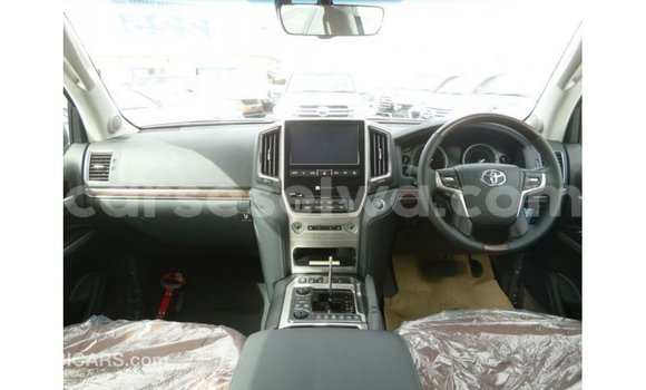 Buy Import Toyota Land Cruiser Brown Car in Import - Dubai in East Mahé Buy Import Toyota Land Cruiser Brown Car in Import - Dubai in East Mahé
