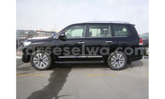 Buy Import Toyota Land Cruiser Black Car in Import - Dubai in East Mahé Buy Import Toyota Land Cruiser Black Car in Import - Dubai in East Mahé