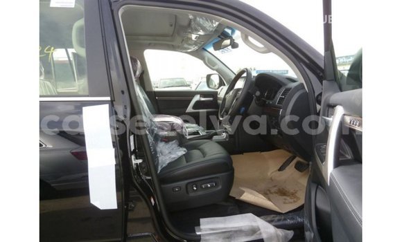 Buy Import Toyota Land Cruiser Black Car in Import - Dubai in East Mahé Buy Import Toyota Land Cruiser Black Car in Import - Dubai in East Mahé