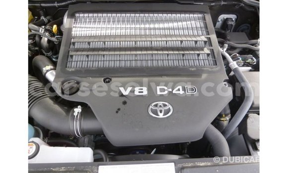 Buy Import Toyota Land Cruiser Black Car in Import - Dubai in East Mahé Buy Import Toyota Land Cruiser Black Car in Import - Dubai in East Mahé