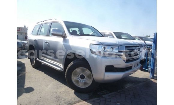 Buy Import Toyota Land Cruiser Other Car in Import - Dubai in East Mahé Buy Import Toyota Land Cruiser Other Car in Import - Dubai in East Mahé