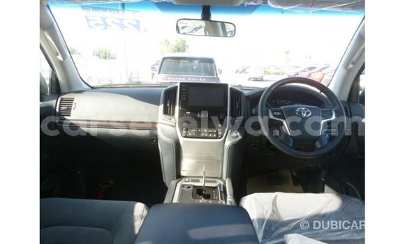 Buy Import Toyota Land Cruiser Black Car in Import - Dubai in East Mahé Buy Import Toyota Land Cruiser Black Car in Import - Dubai in East Mahé