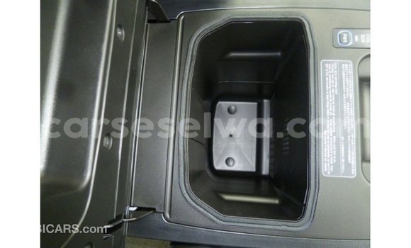 Acheter Import Voiture Toyota Land Cruiser Noir à Import - Dubai, East Mahé Acheter Import Voiture Toyota Land Cruiser Noir à Import - Dubai, East Mahé