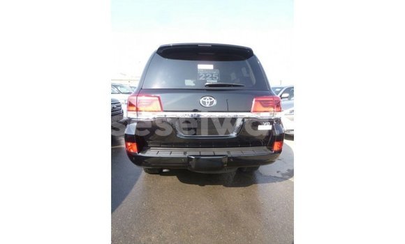 Buy Import Toyota Land Cruiser Black Car in Import - Dubai in East Mahé Buy Import Toyota Land Cruiser Black Car in Import - Dubai in East Mahé