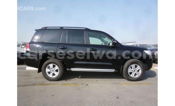 Buy Import Toyota Land Cruiser Black Car in Import - Dubai in East Mahé Buy Import Toyota Land Cruiser Black Car in Import - Dubai in East Mahé
