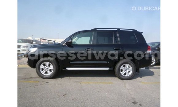 Buy Import Toyota Land Cruiser Black Car in Import - Dubai in East Mahé Buy Import Toyota Land Cruiser Black Car in Import - Dubai in East Mahé