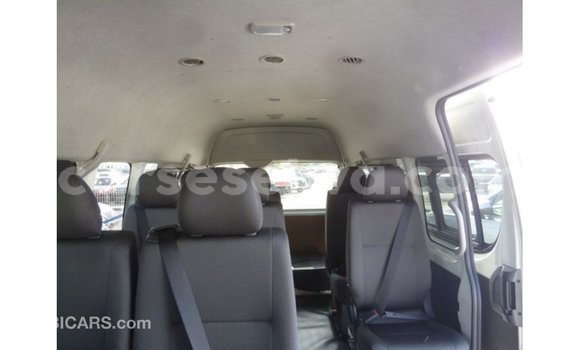 Buy Import Toyota Hiace White Car in Import - Dubai in East Mahé Buy Import Toyota Hiace White Car in Import - Dubai in East Mahé