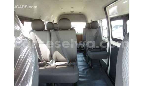 Buy Import Toyota Hiace White Car in Import - Dubai in East Mahé Buy Import Toyota Hiace White Car in Import - Dubai in East Mahé