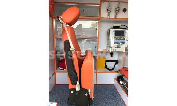 Buy Import Toyota Hiace White Car in Import - Dubai in East Mahé Buy Import Toyota Hiace White Car in Import - Dubai in East Mahé