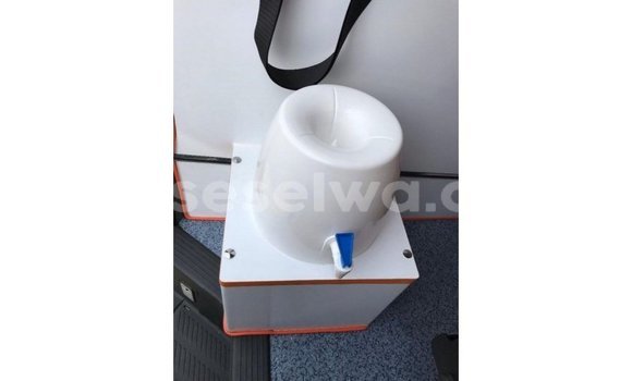 Buy Import Toyota Hiace White Car in Import - Dubai in East Mahé Buy Import Toyota Hiace White Car in Import - Dubai in East Mahé