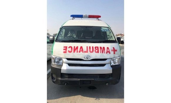 Buy Import Toyota Hiace White Car in Import - Dubai in East Mahé Buy Import Toyota Hiace White Car in Import - Dubai in East Mahé