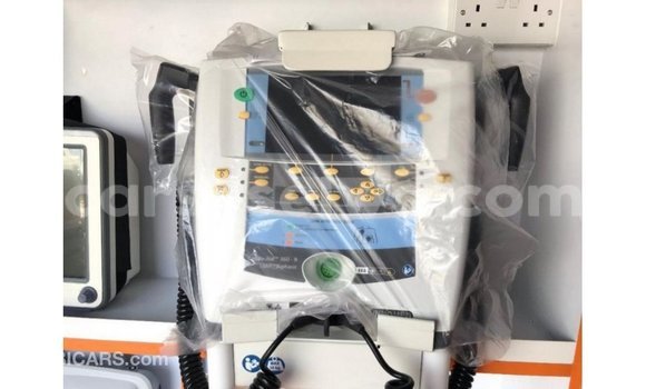 Buy Import Toyota Hiace White Car in Import - Dubai in East Mahé Buy Import Toyota Hiace White Car in Import - Dubai in East Mahé