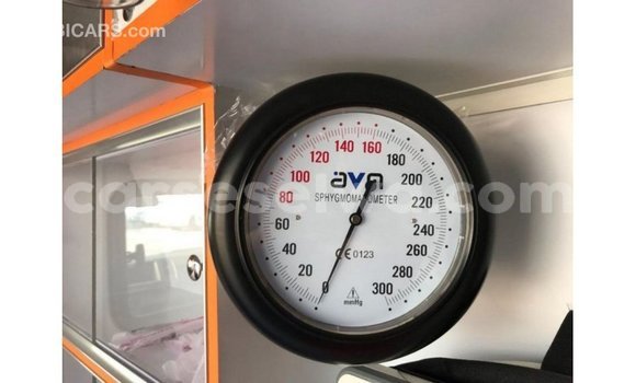 Buy Import Toyota Hiace White Car in Import - Dubai in East Mahé Buy Import Toyota Hiace White Car in Import - Dubai in East Mahé