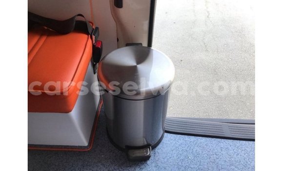 Buy Import Toyota Hiace White Car in Import - Dubai in East Mahé Buy Import Toyota Hiace White Car in Import - Dubai in East Mahé