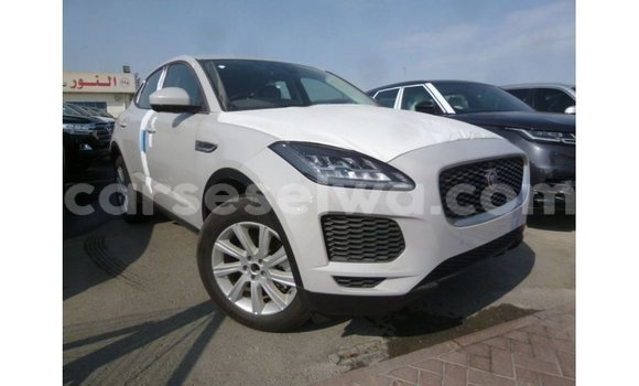 Acheter Import Voiture Jaguar E-Pace Blanc à Import - Dubai, East Mahé