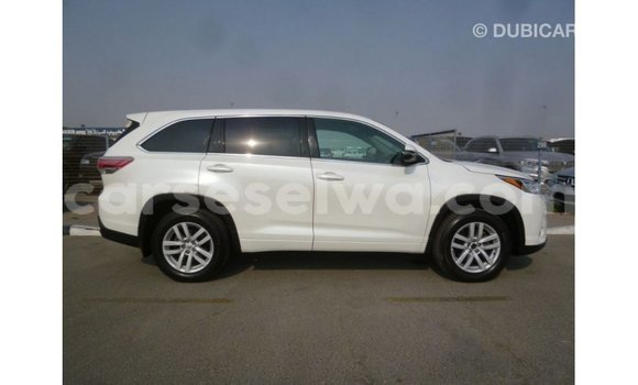 Buy Import Toyota Kluger White Car in Import - Dubai in East Mahé Buy Import Toyota Kluger White Car in Import - Dubai in East Mahé