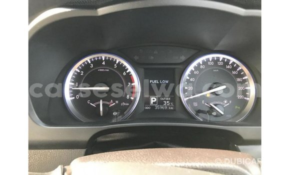 Buy Import Toyota Kluger White Car in Import - Dubai in East Mahé Buy Import Toyota Kluger White Car in Import - Dubai in East Mahé