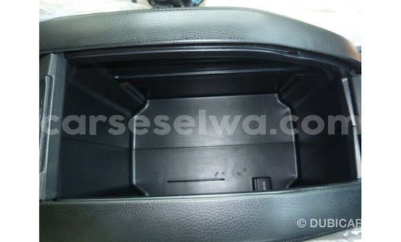 Buy Import Toyota Kluger White Car in Import - Dubai in East Mahé Buy Import Toyota Kluger White Car in Import - Dubai in East Mahé