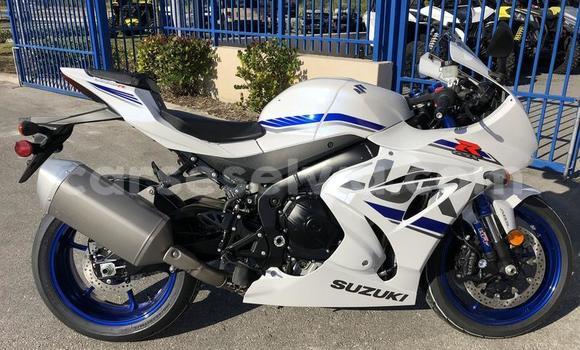 Acheter Neuf Moto Suzuki GSX–R Blanc à Mahé, Victoria