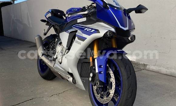 Buy New Yamaha YZF Silver Bike in Mahe in Victoria Buy New Yamaha YZF Silver Bike in Mahe in Victoria