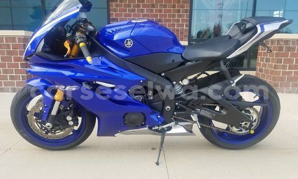 Buy New Yamaha YZF Blue Bike in Mahe in Victoria Buy New Yamaha YZF Blue Bike in Mahe in Victoria